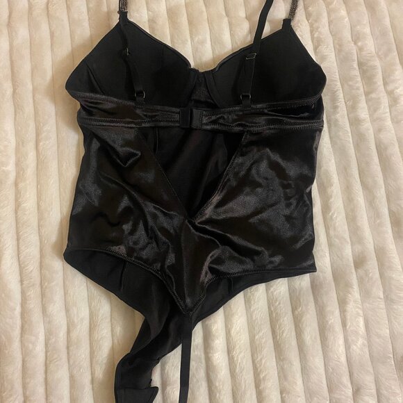💎 NWOT Stunning Black Satin La Senza Body Suit with Sparkle Gem Straps - Picture 4 of 6